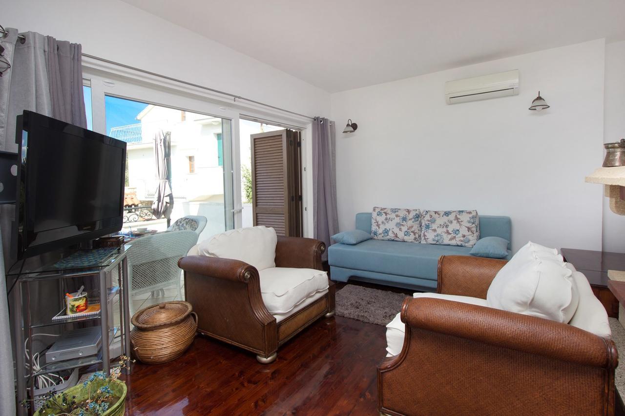 Sea Breeze - Front Sea Apartment Zaboric Exterior foto